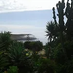 Mareta ゲストハウス サグレス